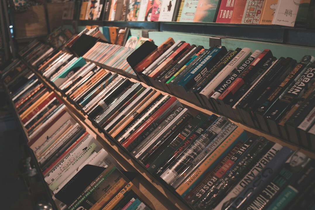 bookshelf crime novels
